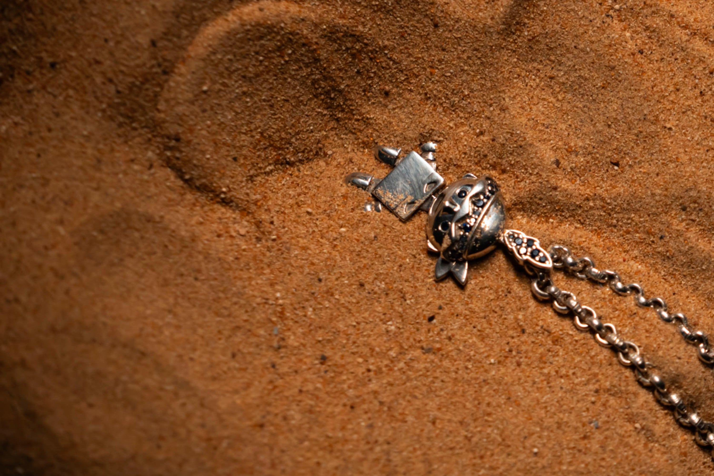 tahos in the sand in the desert